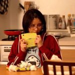 唯井まひろ　常に何かをしゃぶっていないと気が済まないしゃぶり癖喪女ニートがエロ可愛くてしゃぶり癖も癖になる！